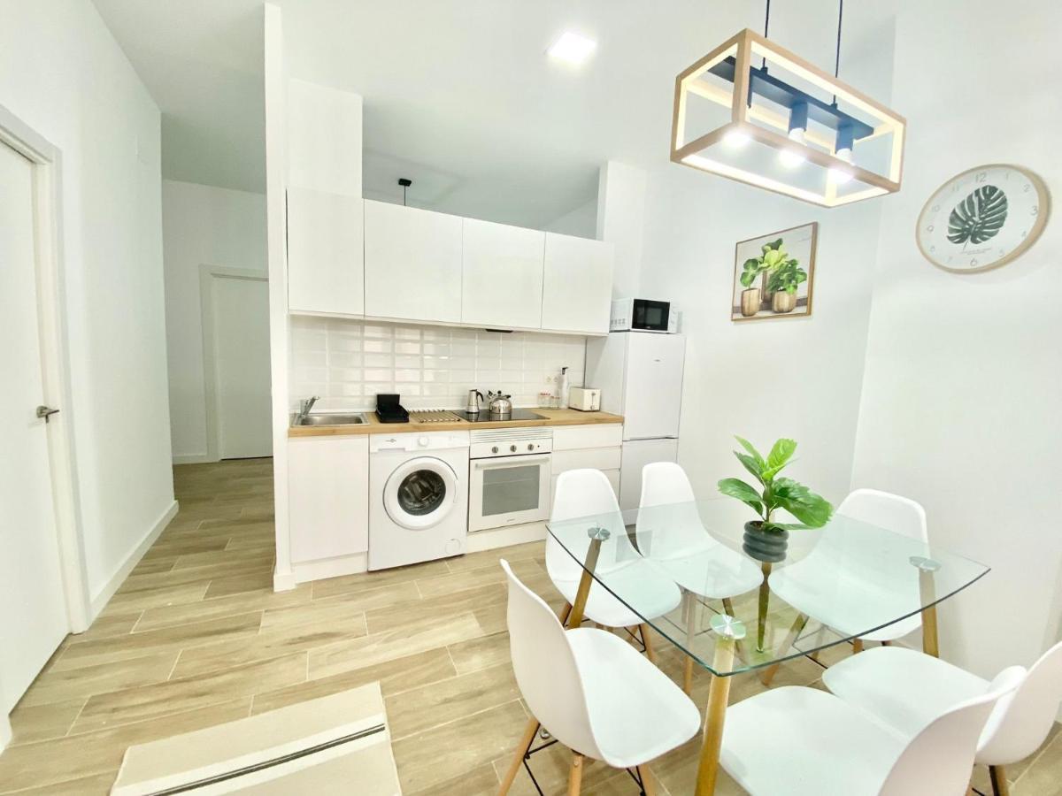 Puente Praga Aparment Apartment Madrid Exterior foto